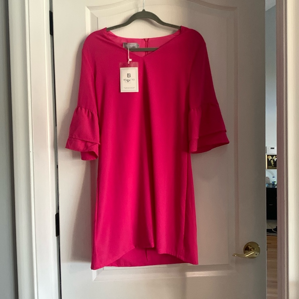 Never worn beautiful dress